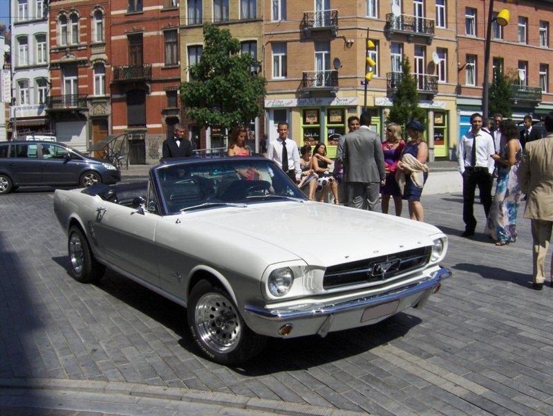 FORD MUSTANG 1965 Cabrio blanche