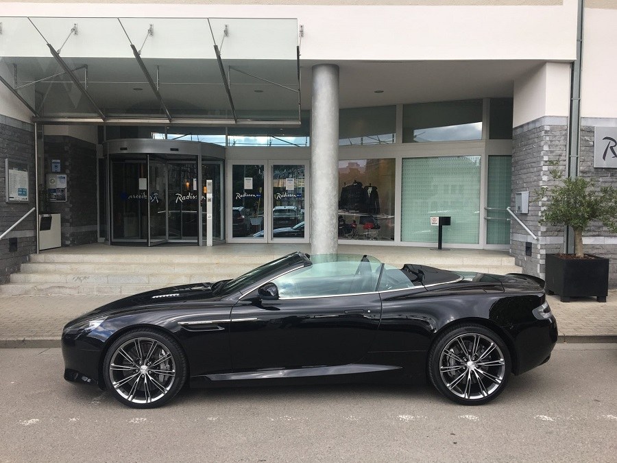 ASTON MARTIN DB9 Cabrio